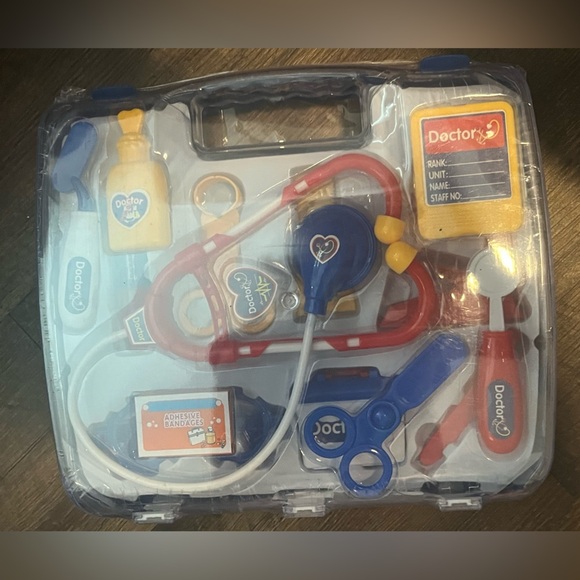Kids Doctor Nurse Medical Set Toy Educational Role Play Gift Kit- Kelli’s NWT - Picture 1 of 2